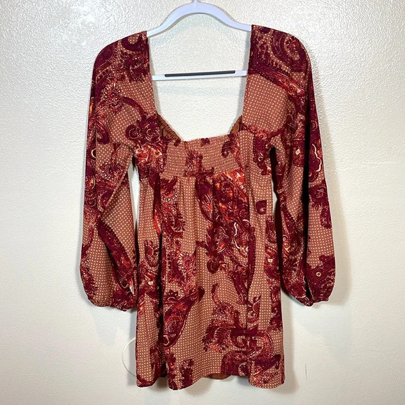 UO Vivienne Printed Long Sleeve Mini Dress size medium - Picture 8 of 9